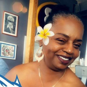 Meet your Posher, Pamela